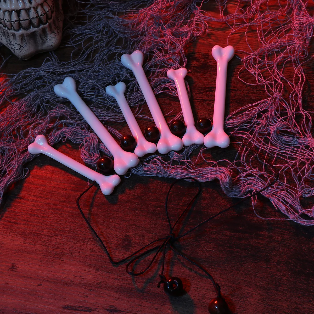 2 Stück Halloween-Knochen-Halskette, kreativer Kunststoff-Anhänger, Kette, Halsband, langlebig, leicht, für Festivals und Geschenke