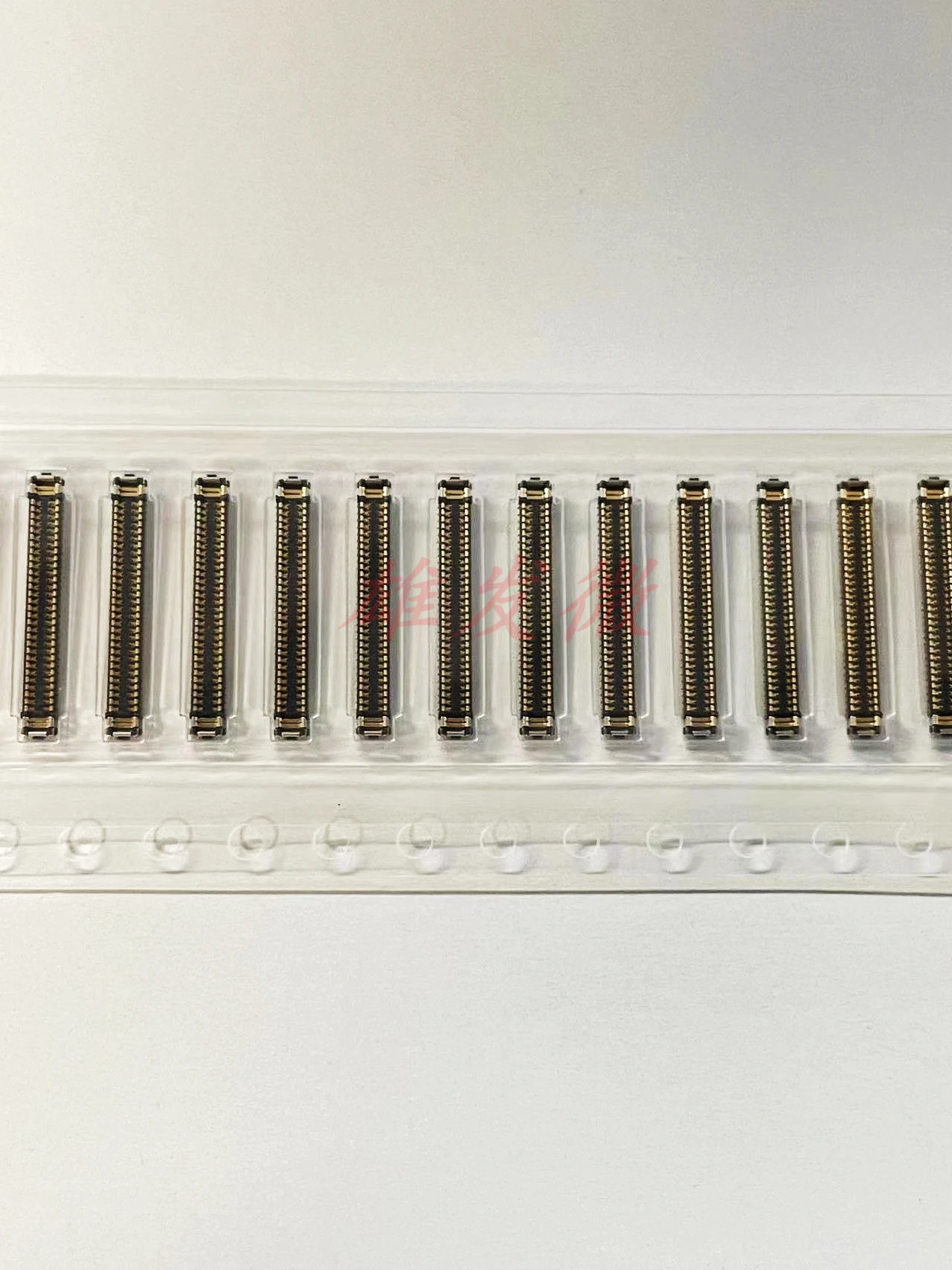 

30pcs original new BM28B0.6-60DS/2-0.35V (51) 60P 0.35mm spacing plate to plate