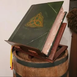 Libro de sombras encantador, cubierta de diario verde encuadernado, diario en blanco y forrado, 350 páginas, Spellbook de registro de hechizos, regalo mágico Vintage