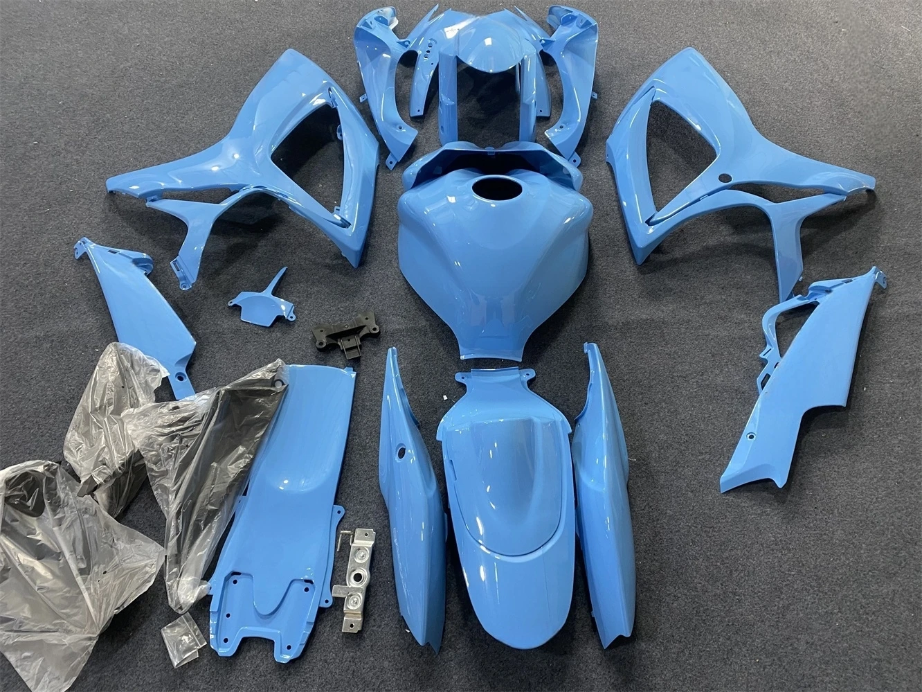 The motorcycle fairing is suitable for GSXR600 2006 2007 GSXR750 K6 06 07 blue motorcycle housing