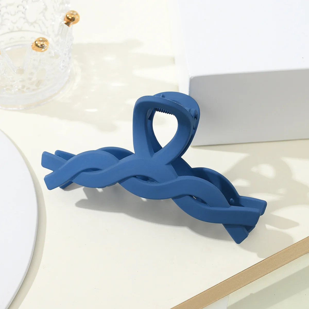 1pc blue women\'s hair clip hair accessory fashionable and simple hair clip shark clip back of the head styling hair clip