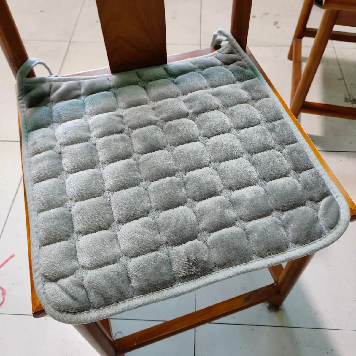 2025 Flannel Solid Color Seat Cushion Winter Plush Thickened Office Student Chair Cushion Autumn Warm Soft Strapped Cushions