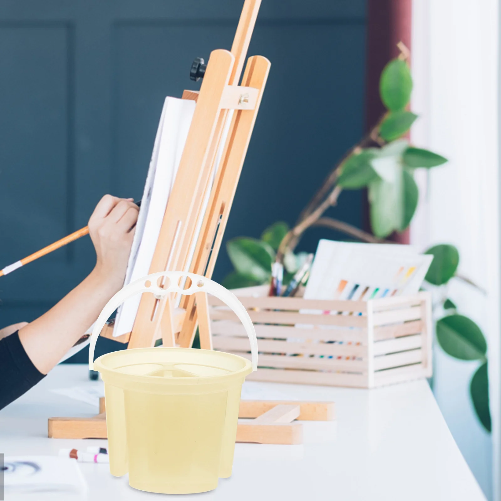 

2Pcs Paint Brush Washer Stand Artist Brush Cleaner Portable Water Bucket Watercolor Palette Holder Portable Watercolor Palette