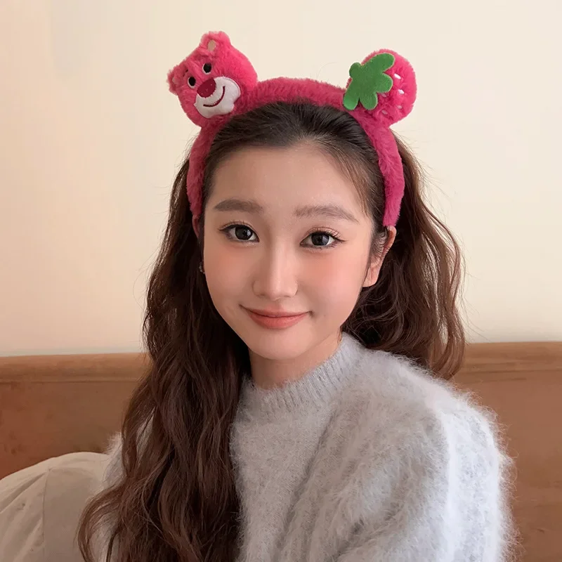 YHJ New Strawberry Bear Plush Hair Bands Autumn and Winter Non-slip Headband Cute Girls Hair Bands Korean Hair Accessories