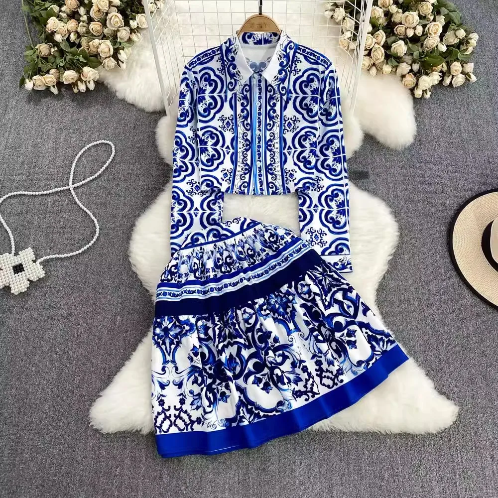 Runway Autumn Holiday Blue And White Porcelain Two Piece Set Women Lapel Long Sleeve Red Print Short Shirt + Pleated Skirt Suits