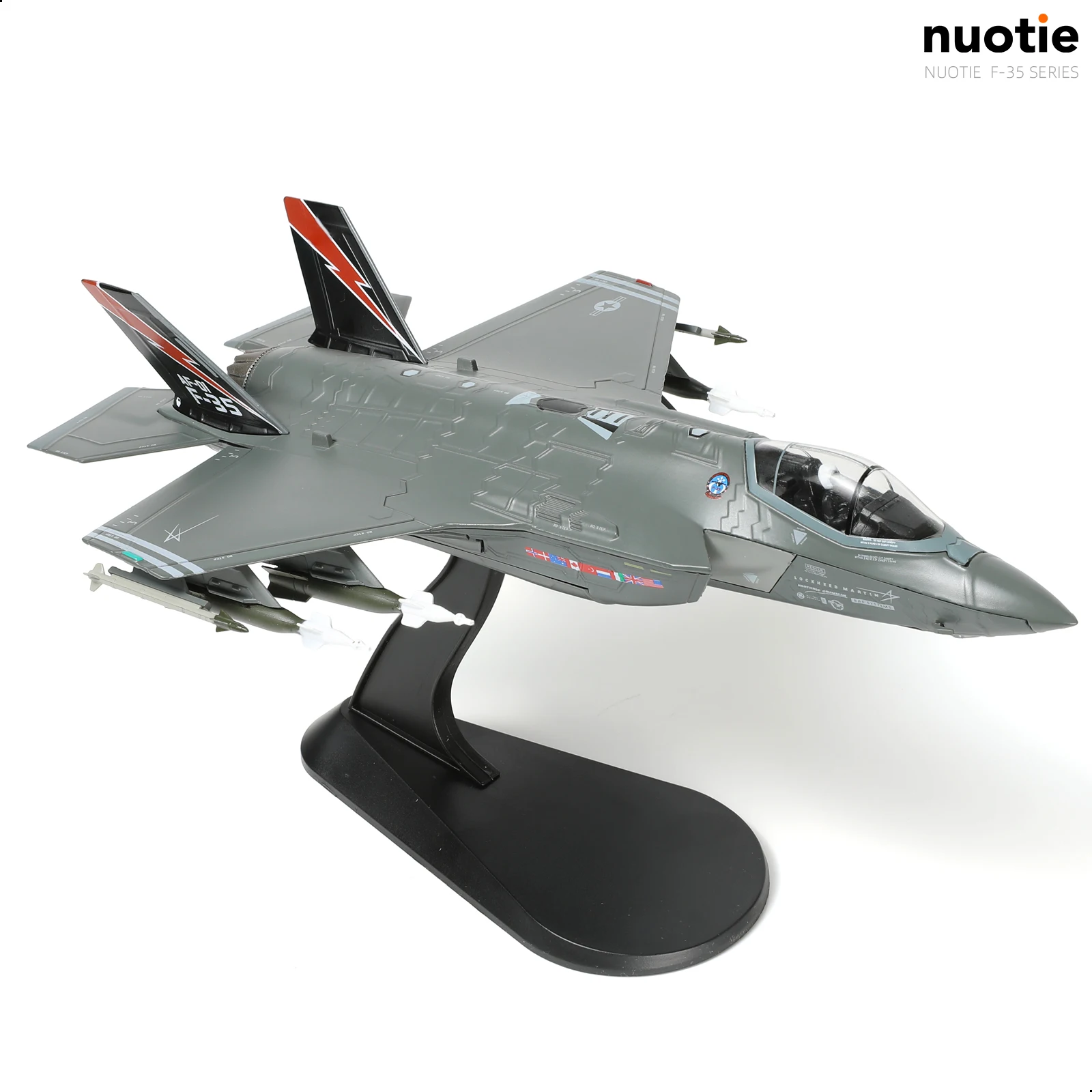 NUOTIE 1/72 F-35A Lightning II US Air Force AF-01 Die-cast Aircraft with Display Stand Adult Collection Gift