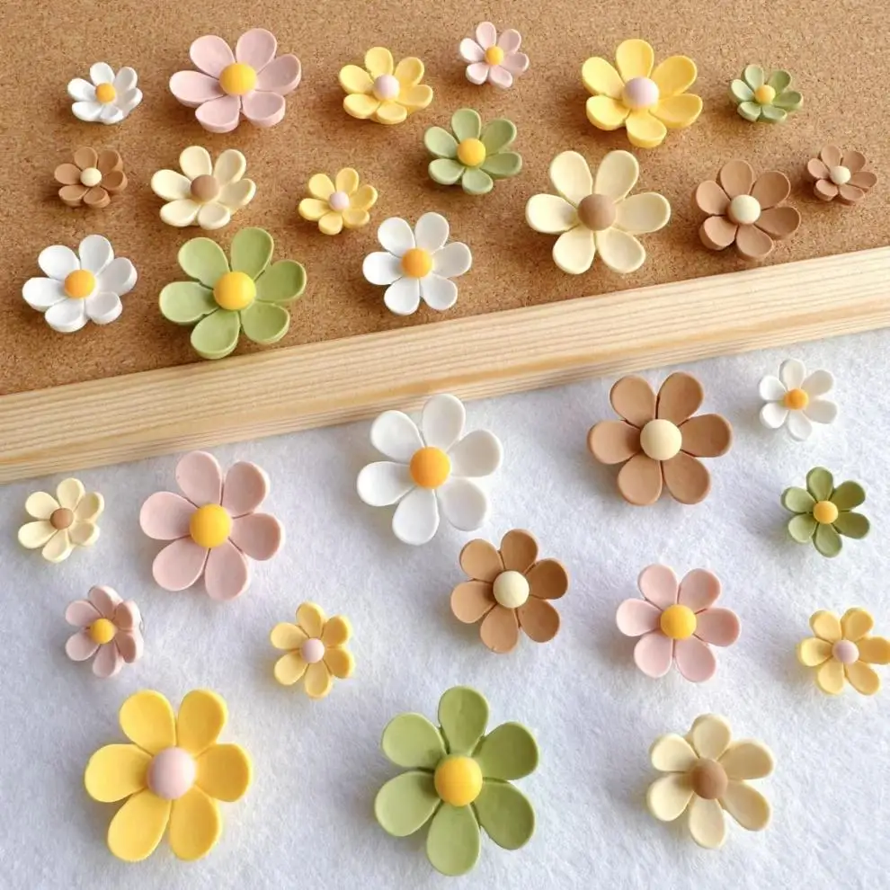 مجموعة دبابيس ضغط على شكل زهرة ملونة مكونة من 10/30، مسامير إبهام مزخرفة للوحة إعلانات الفلين، ديكور حائط اللباد، عرض الصور