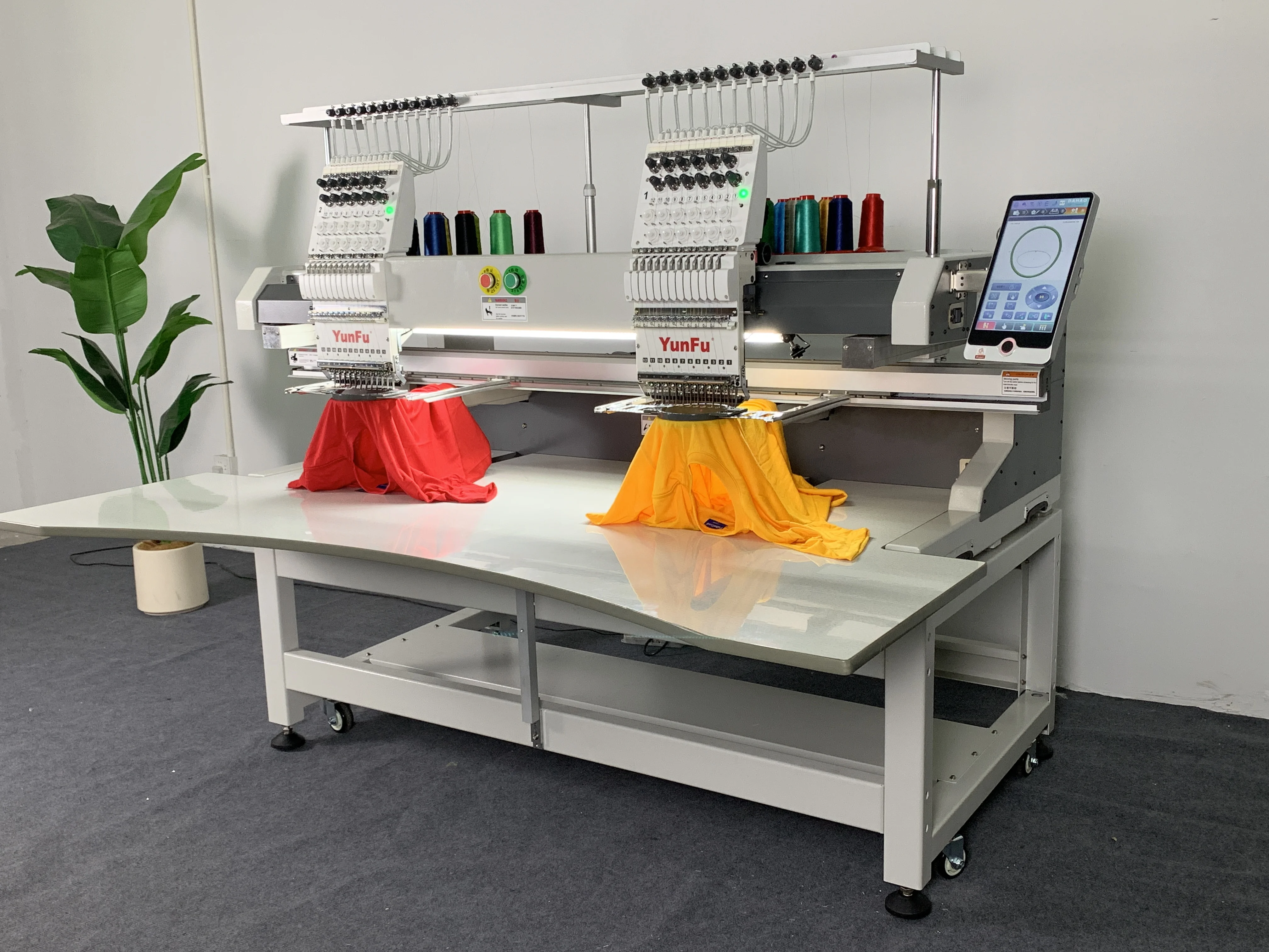 YunFu 2 Head High Speed Industrial Computerized Embroidery Machine 15 Needles Multi-Head for Cap T-Shirt Garment Embroidery