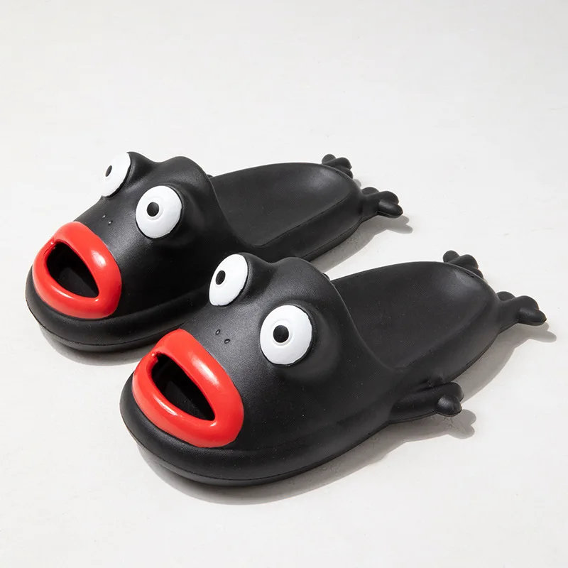 

2025 New Cute Frog Slippers Female Male Summer Cartoon Shoes Couple Funny Indoor Bathroom Outdoor Slides Women Platform Footwear