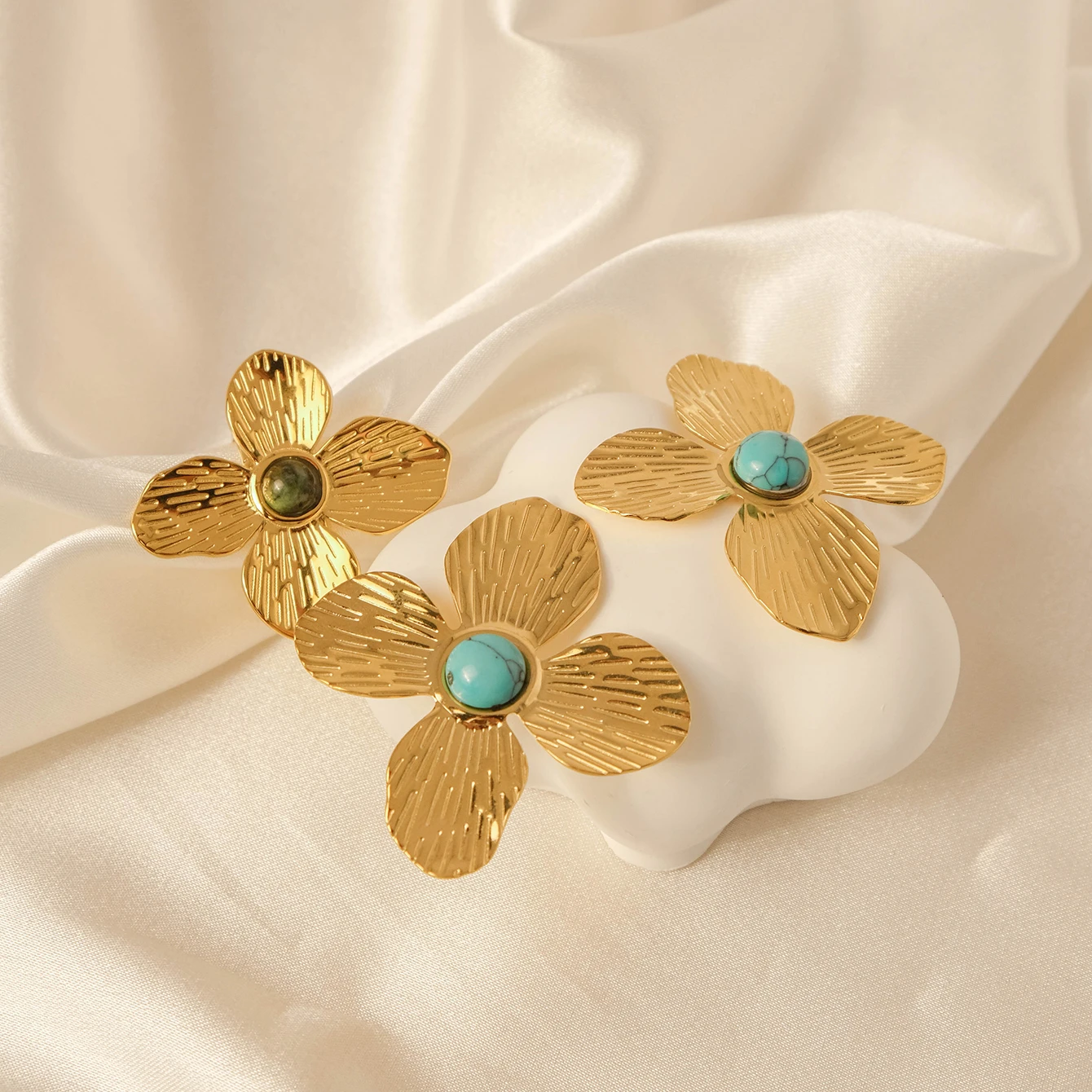 

May@RZ Elegant Flower Stainless Steel Earrimg And Rimg Set For Women's Jewelry Set Fashion 14K Gold Plated Flora Accessories Set