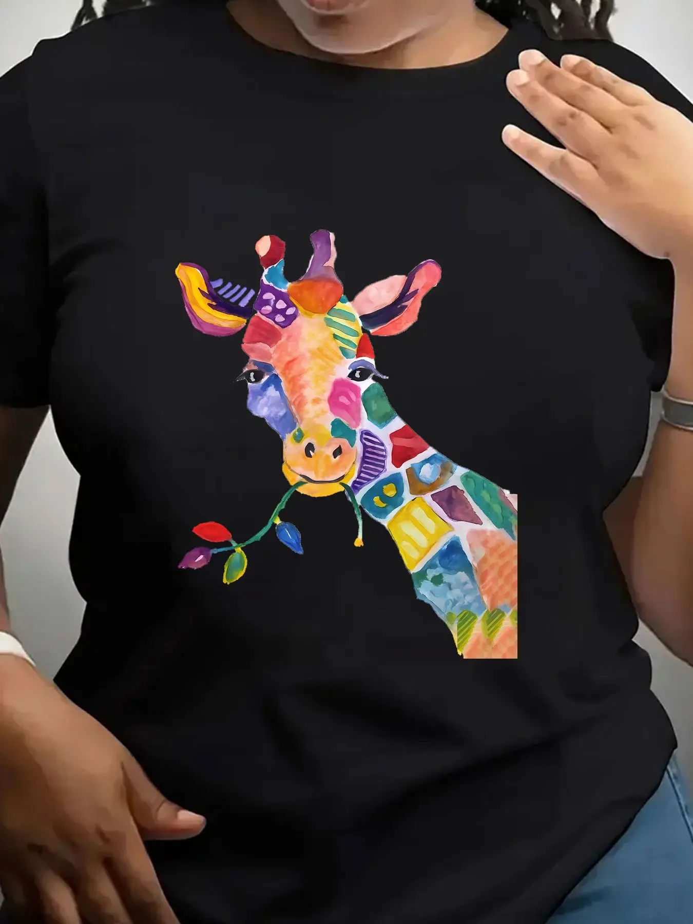 Women's Trendy Crew Neck T-Shirt Colorful Giraffe Head Pattern Print Suitable for Casual Sportswear