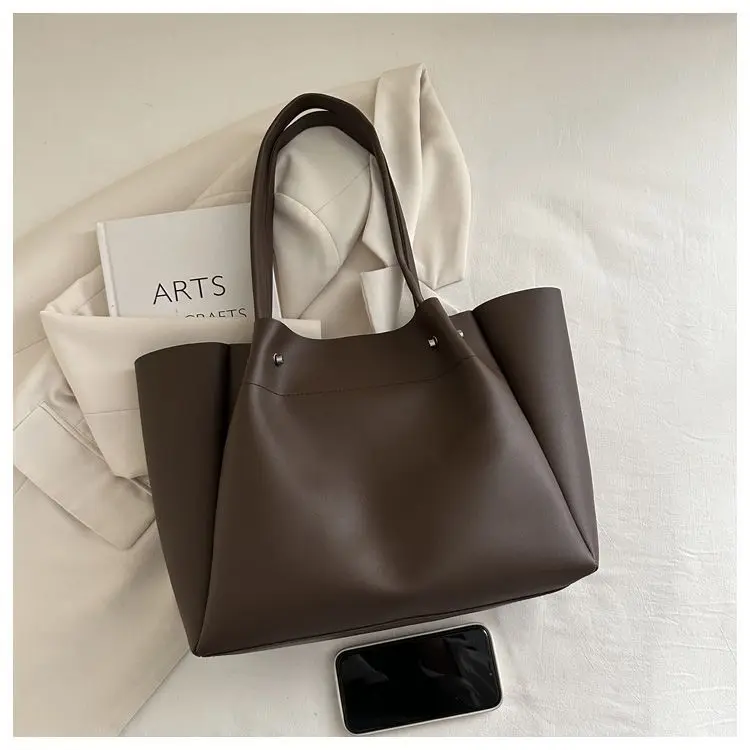 Large Capacity Tote Bag Women's New Retro Versatile College Student Texture Class Travel Commuting PU Bag
