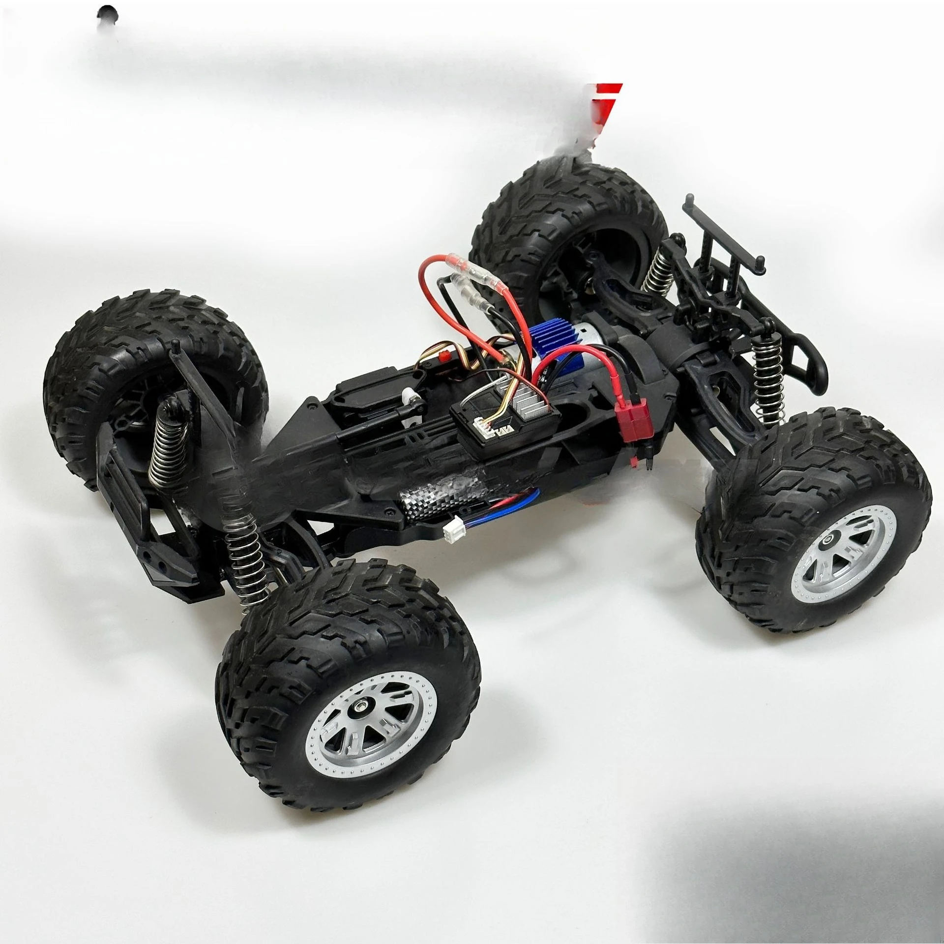

1:12 4WD high-speed remote control car 2.4G big car desert off-road high-speed racing car