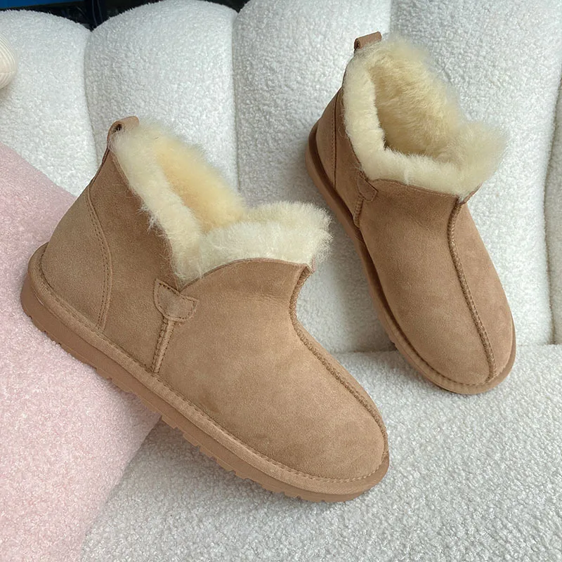

2025 Fashionable Low-top Couple Sheepskin and Fur Integrated Snow Boots Autumn and Winter Warm Velvet Thickened One-pedal Boots