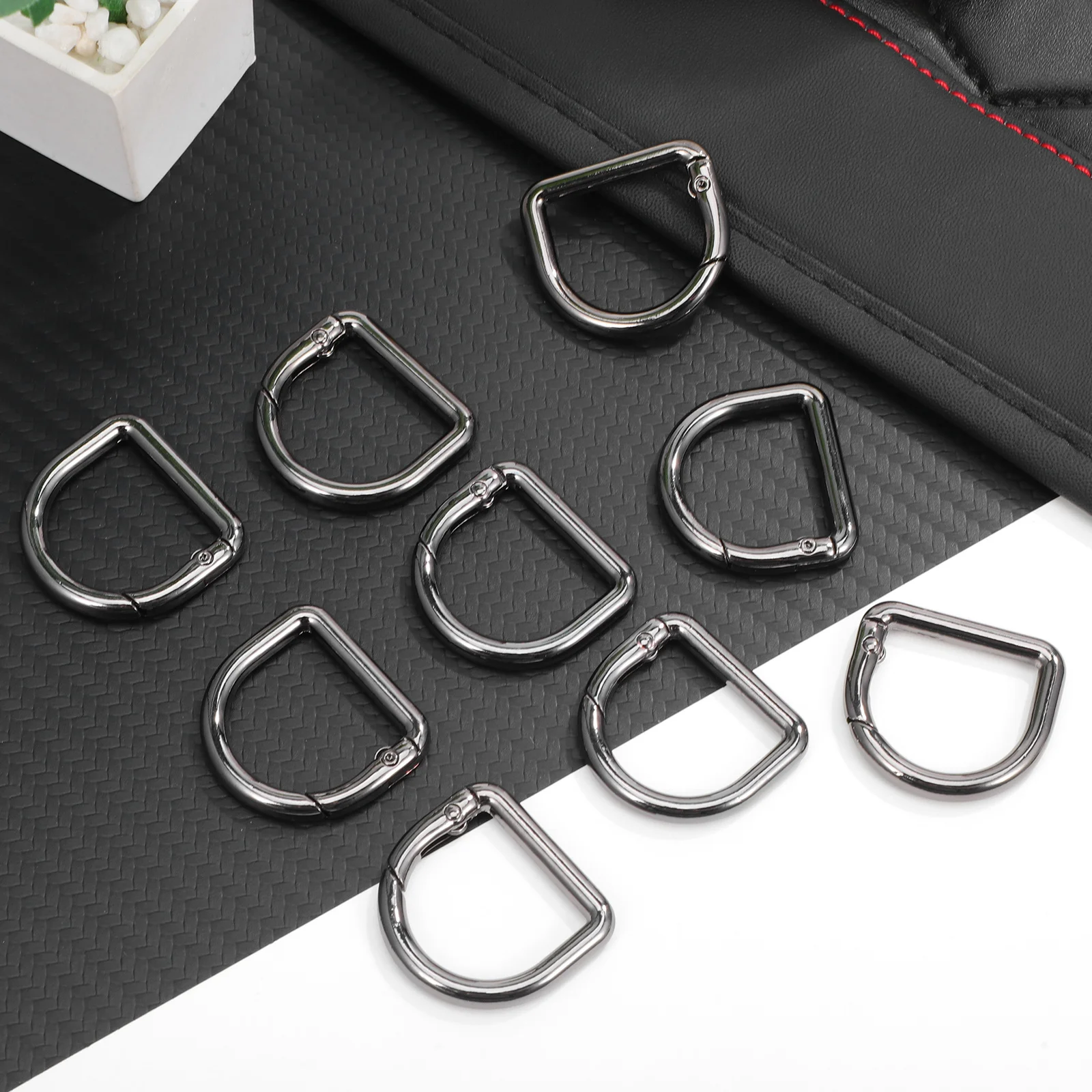 

9pcs Metal Spring Clips D Ring Fasteners For Backpack Bag Purse Strap Replacement Small Snap Hooks Keychain Carabiner