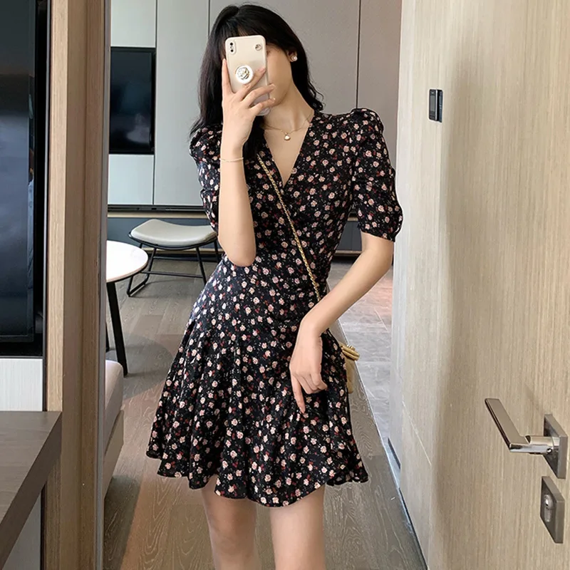 

A-Line Skirt Elegant Mini Waisted Vestidos 2024 Short Sleeve Casual Summer Dress French Slim Floral Chiffon Dress V-Neck Dresses