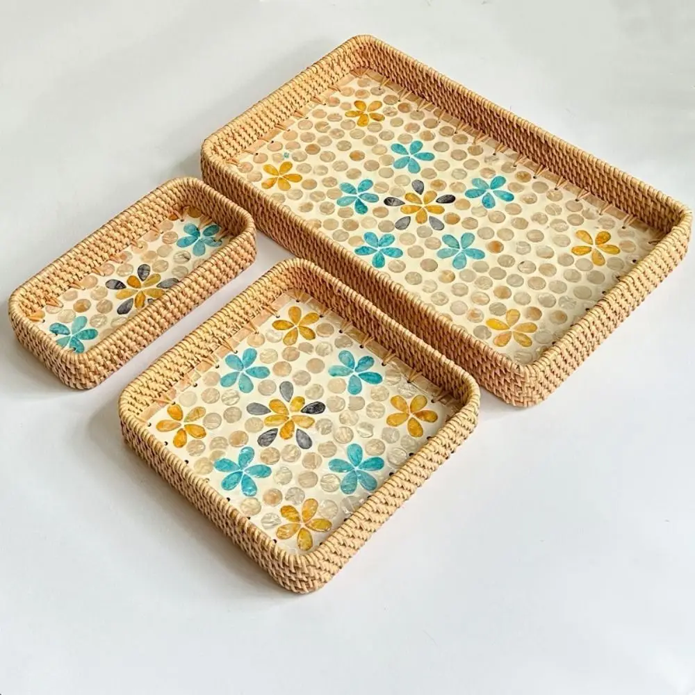 

Hand Woven Splicing Shell Rattan Basket Rattan Weaving Colorful Weaving Fruit Basket Handmade Decorative Dried Fruit Plate