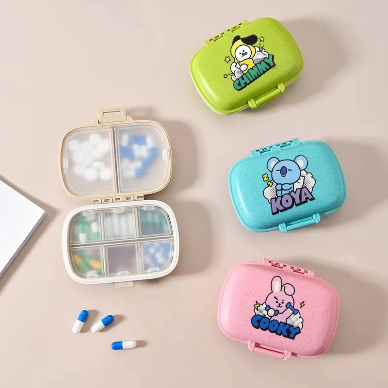 Estuche Organizador de Pastillas BT21 con 8 Compartimentos, Caja de Almacenamiento de Dulces, Caja de Medicamentos Portátil de Viaje con Diseño de Dibujos Animados TATA, Mini Estuche para Pastillas, Regalo
