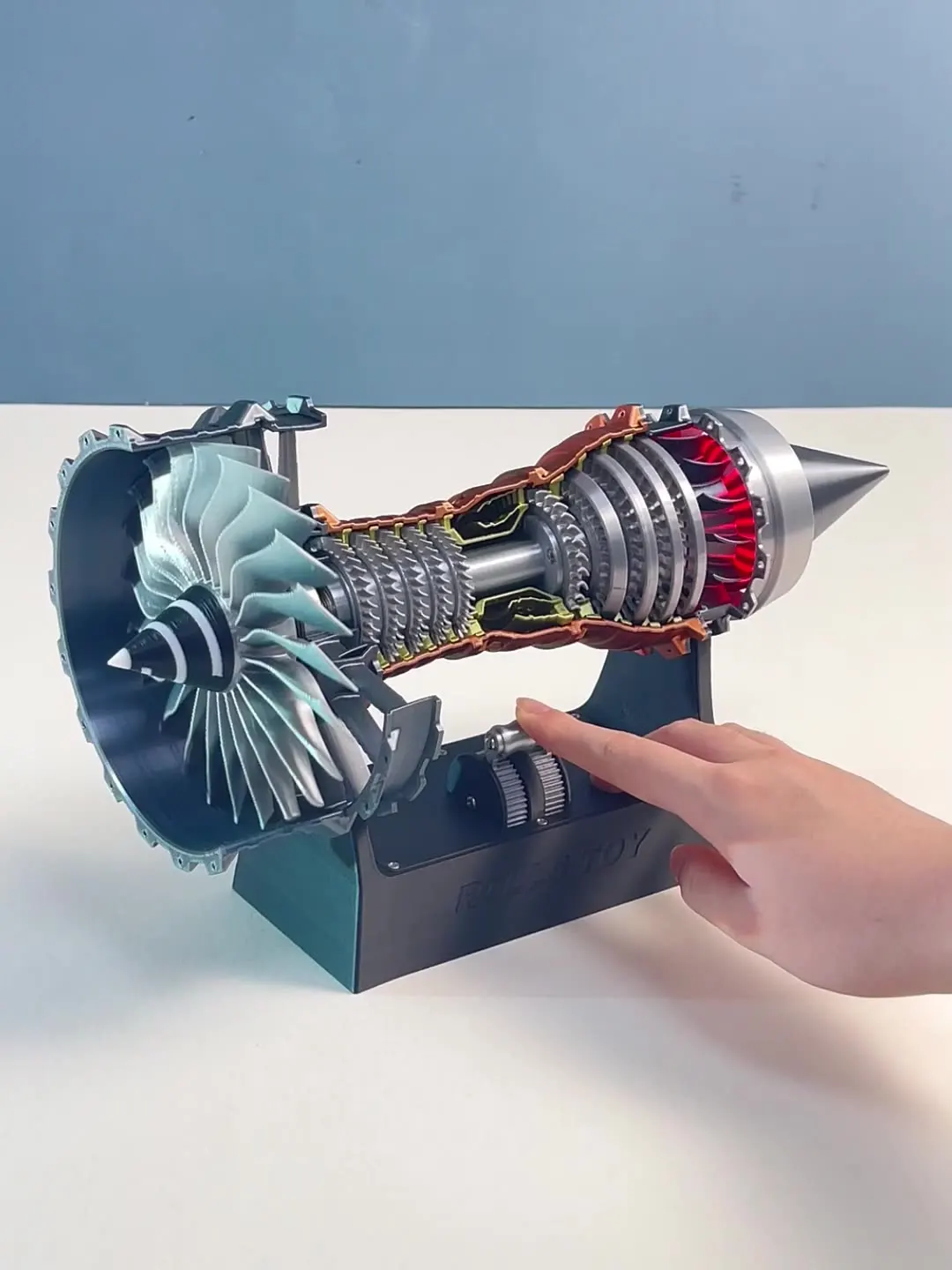 

Jet type aircraft engine model simulation, space shuttle turbofan engine assembly, luminous and bootable toy