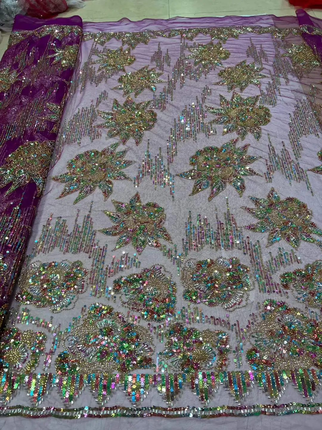 Tessuto di pizzo con paillettes africane di alta qualità 2023 materiale di pizzo di Tulle francese nigeriano con perline di ricamo di alta qualità per abito da sposa