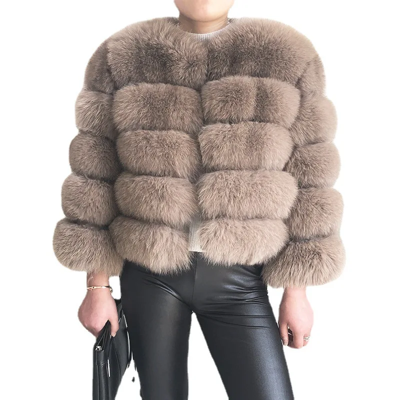 

Зимняя новинка AliExpress: модная высококачественная женская шуба из натурального лисьего меха для молодых женщин.