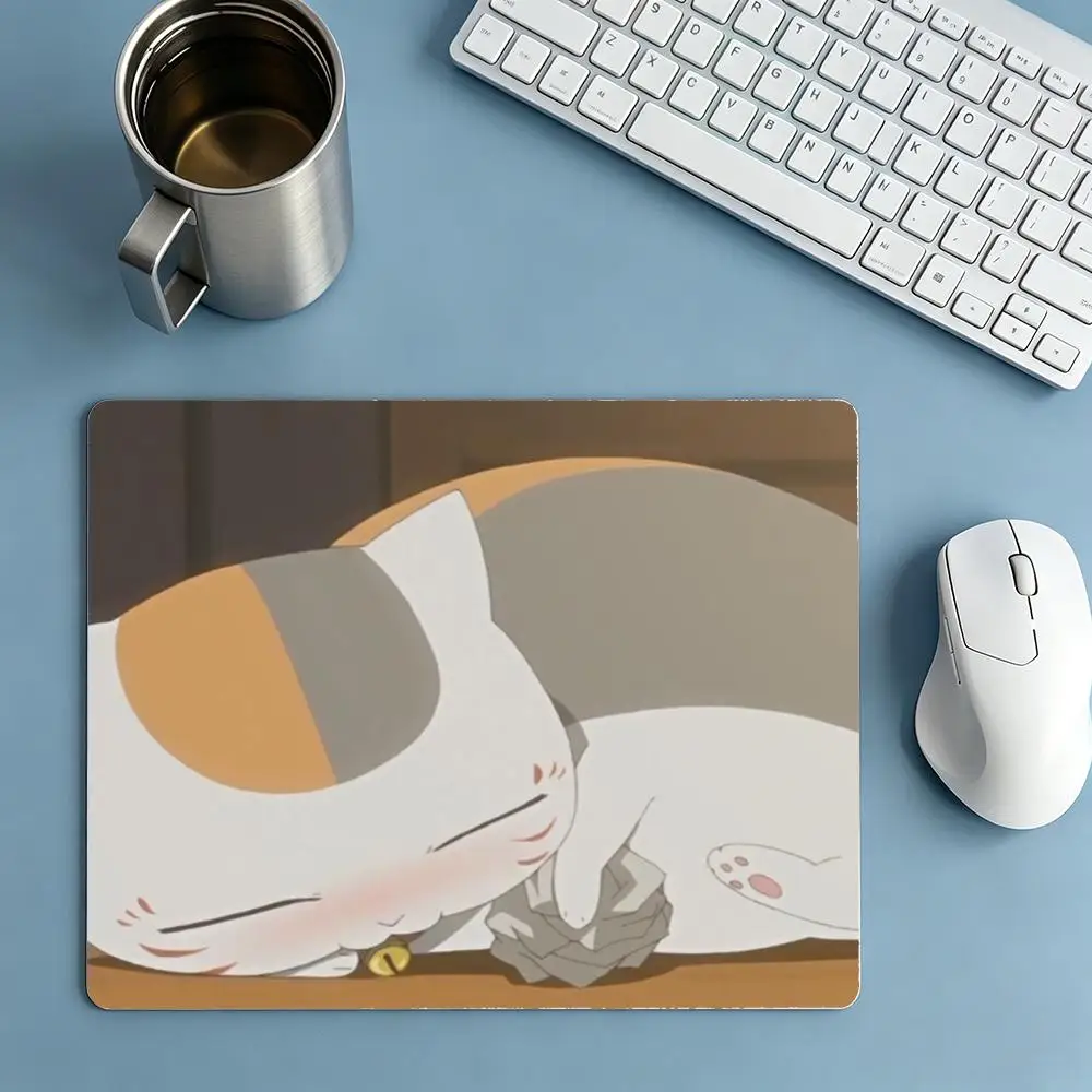 

Anime Sleeping Cat Pattern Gaming Mouse Pad, High Definition Printing Non Slip Rubber Base Large Desk Mat