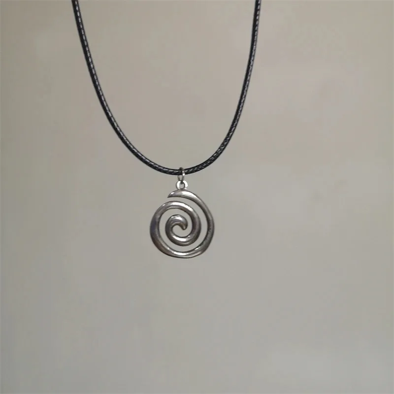 عقد مصنوع من الجلد المنسوج يدويًا للسيدات ، قلادات بوهو ذات شكل خماسي ، قلادة جديدة بدوامة لولبية ، مجوهرات عصرية للجنسين ، Y2K ، 2023