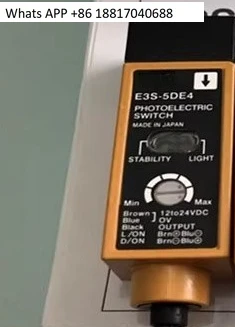 

Оригинальный фотоэлектрический датчик E3S-5E4 (E3S-5DE4 + E3S-5LE4, 1 шт.