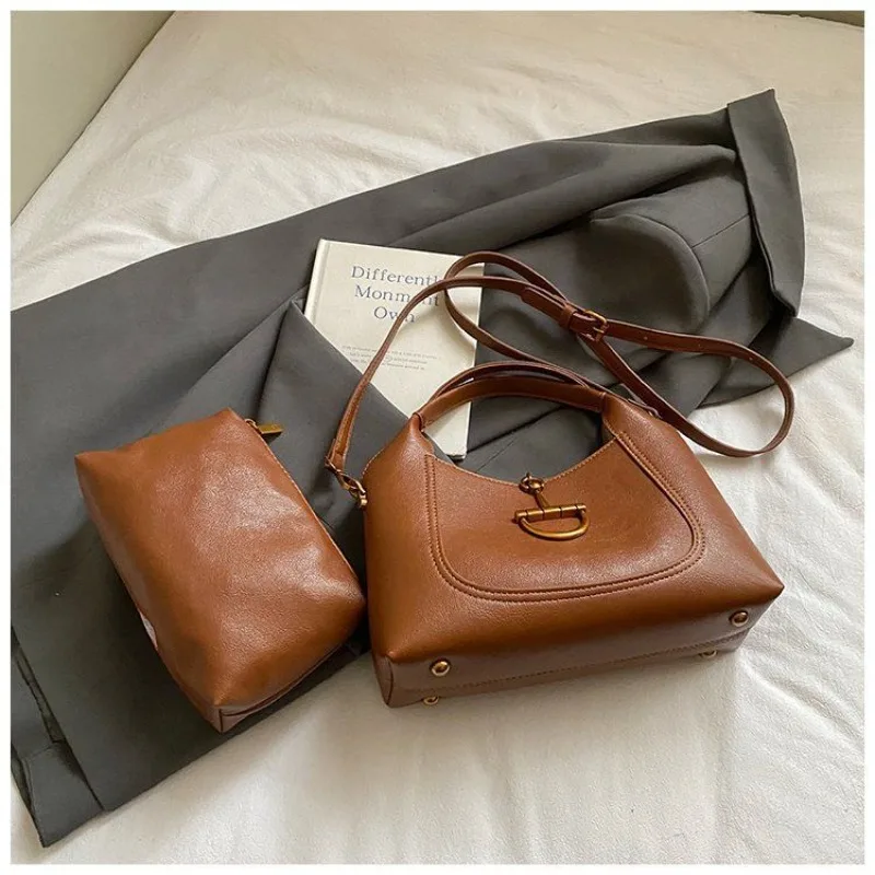 

Мода 2026, новинка, большая вместительная сумка на одно плечо для подмышек, высококачественная сумка-тоут в стиле ретро, практичная сумка с клецками