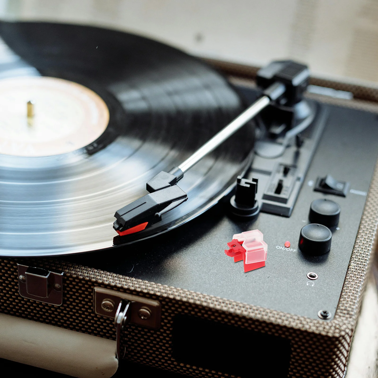 Replacement Stylus for Turntable Cartridge Record Player Needle Vinyl Records Phonograph Needle Red Conical Tip High-Fidelity