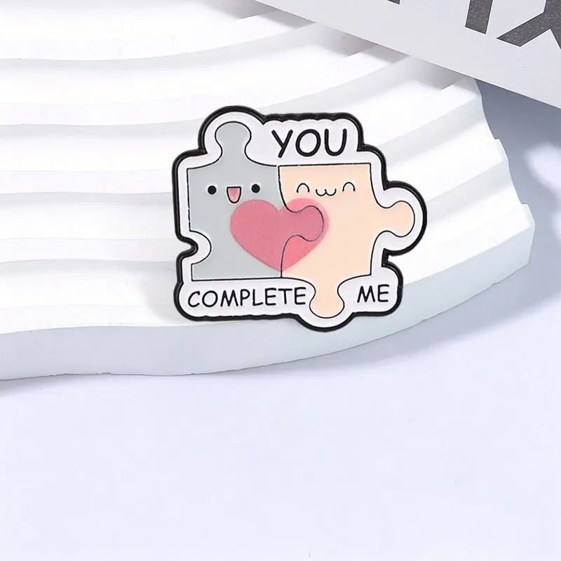 You Complete Me Puzzle Heart Enamel Pin Creative Puzzle Pieces & Romantic Phrase Brooch Bag Lapel Badge Valentine Jewelry Gifts
