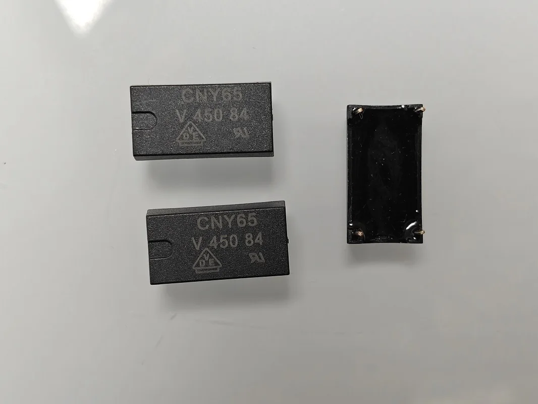 CNY65,Isolators Optoisolators Transistor, Photovoltaic Output Optoisolators,Output 8200Vrms 1 Channel 4-DIP