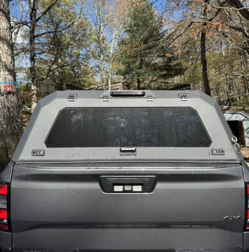 Flying Wing Dual Cab Hardtop Manganese Steel Truck Topper Smooth And Flat Plain Surface Canopy For All
