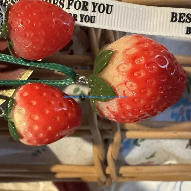 

E56A Fashion Strawberry Pendant Necklace Simple Choker Adjustable Neck Chain Jewelry