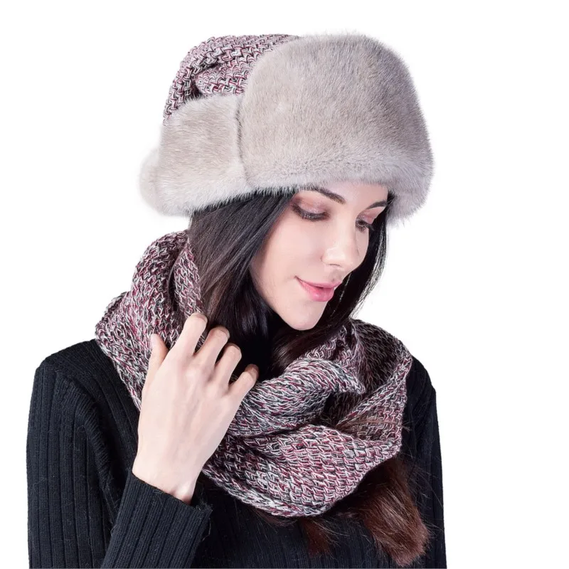 

A whole leather hat is elegant and fashionable for women fur scarf ear-protecting snow keep you warm protected from the cold
