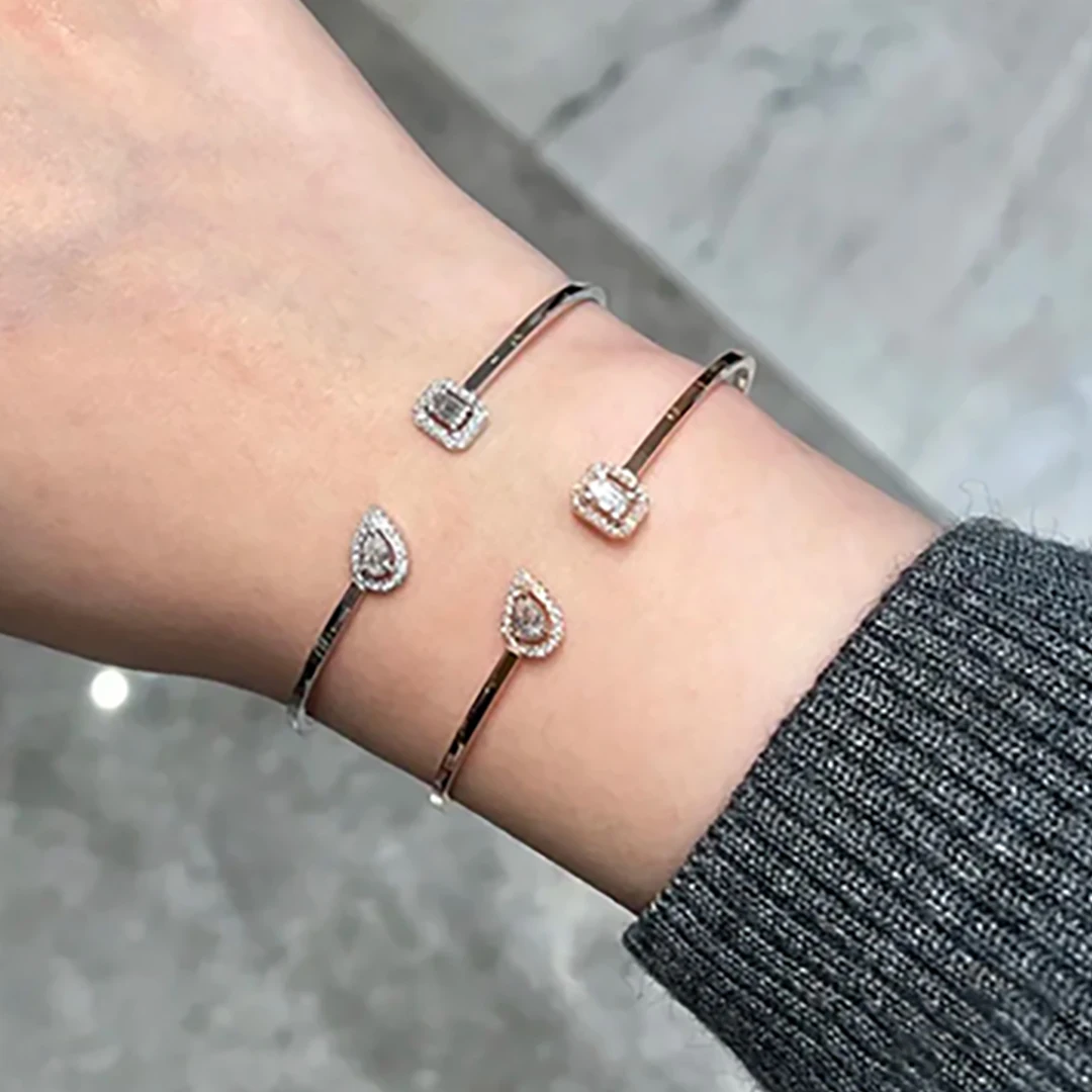 

925 Sterling Silver French Luxury Jewelry Water Drop Square Women's Diamond Elastic Fine Bracelet Has A Soft Texture.