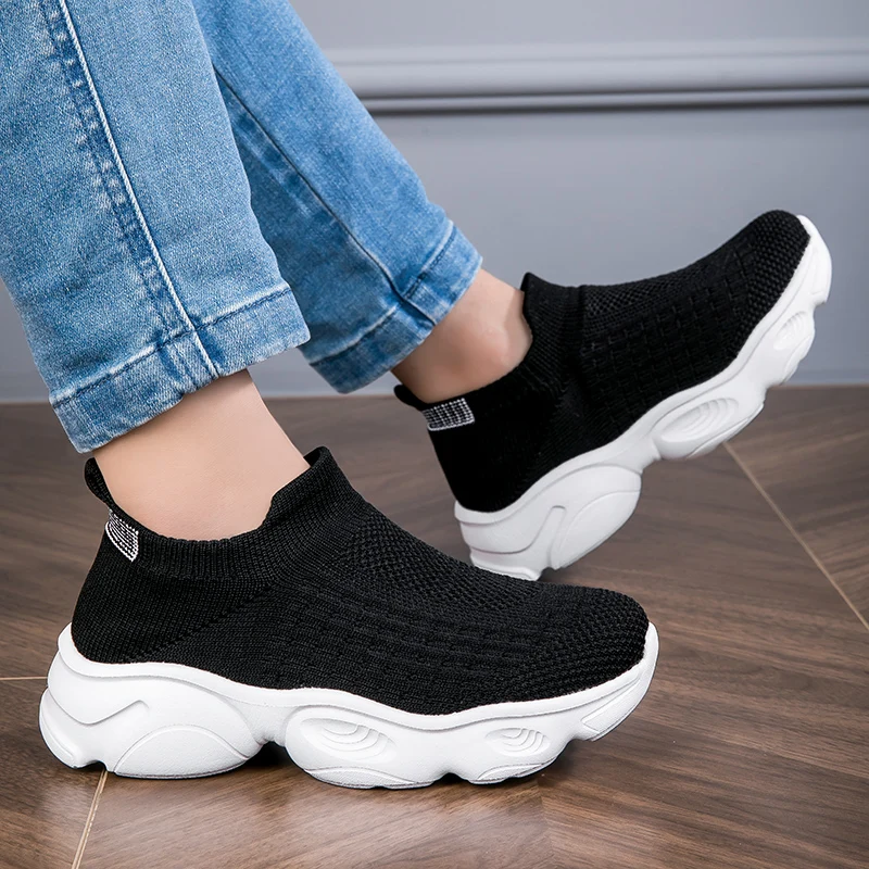 2025 Children Sneakers for Boys Mesh Breathable Running Sports Shoes Kids Girls Flat Casual Shoes Fashion  Knitted Running Shoes