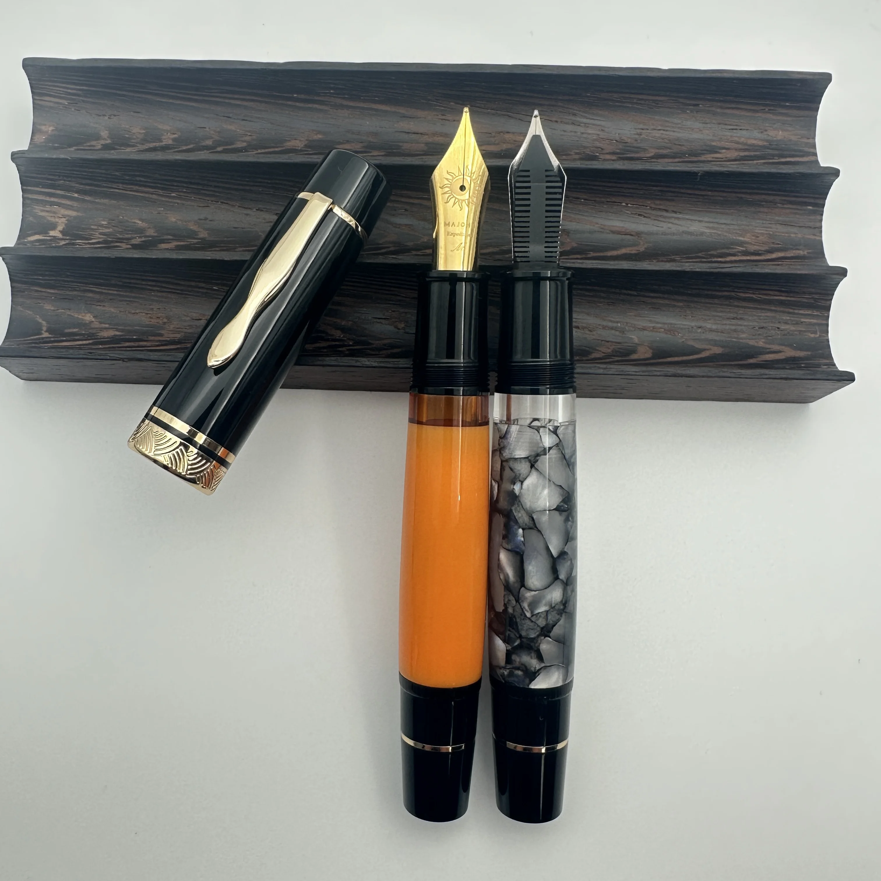 Stylo-plume Majohn P139 #8 Pointe Moyenne - Système à Piston Laiton, Grande Capacité, Coffret Cadeau Pointe Moyenne #8