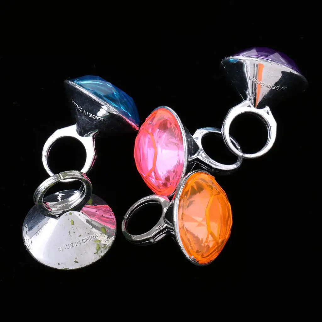 Kids Plastic Diamond Rings Multi-colored Role Play Toys Pretend Party Bag Favours for Children Fun Activities