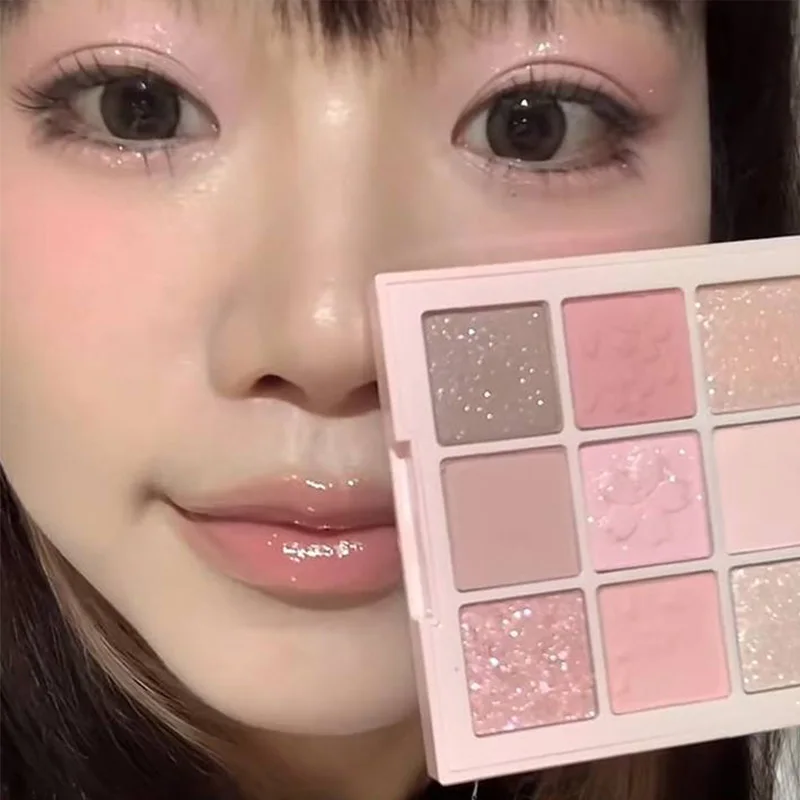 9-Farben-Glitzer-Schneeflocken-Lidschatten-Palette Dream Girl Pearly Eye Shadow Matte Matte Highlights Cool Tone Charming Eyes Makeup