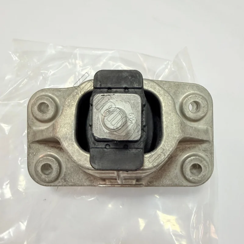 LR105970 - 1 Piece Left/Right Engine Mount For Land Rover Range Rover L405, Range Rover Sport L494 5.0 view 5