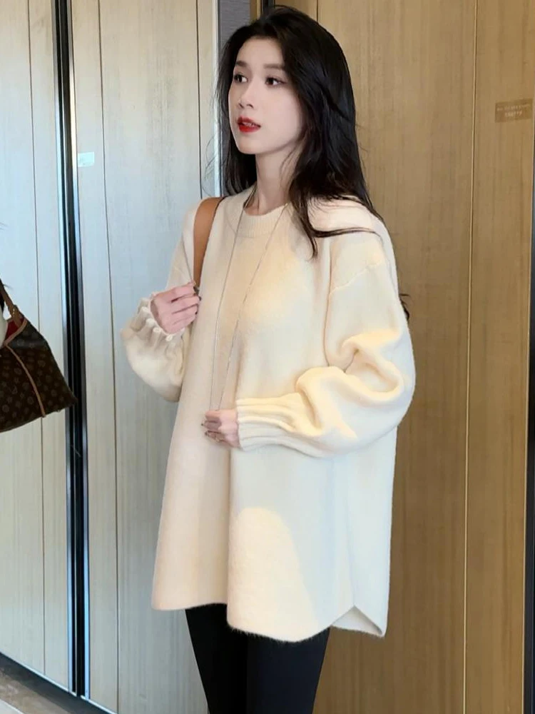 

Свободный вязаный свитер средней длины для женщин: модный, в расслабленном стиле, с длинным рукавом и круглым вырезом, на осень-зиму 2024