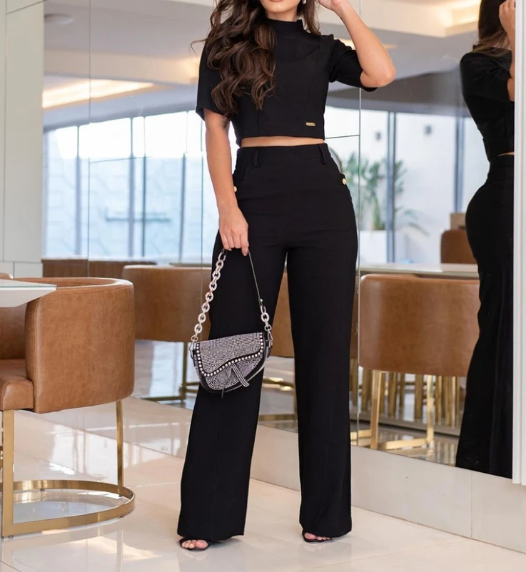 Beautiful Girl Monochrome Fashionable Casual Short Clothes and High Waisted Wide Leg Long Pants Set with Revealing Buttocks