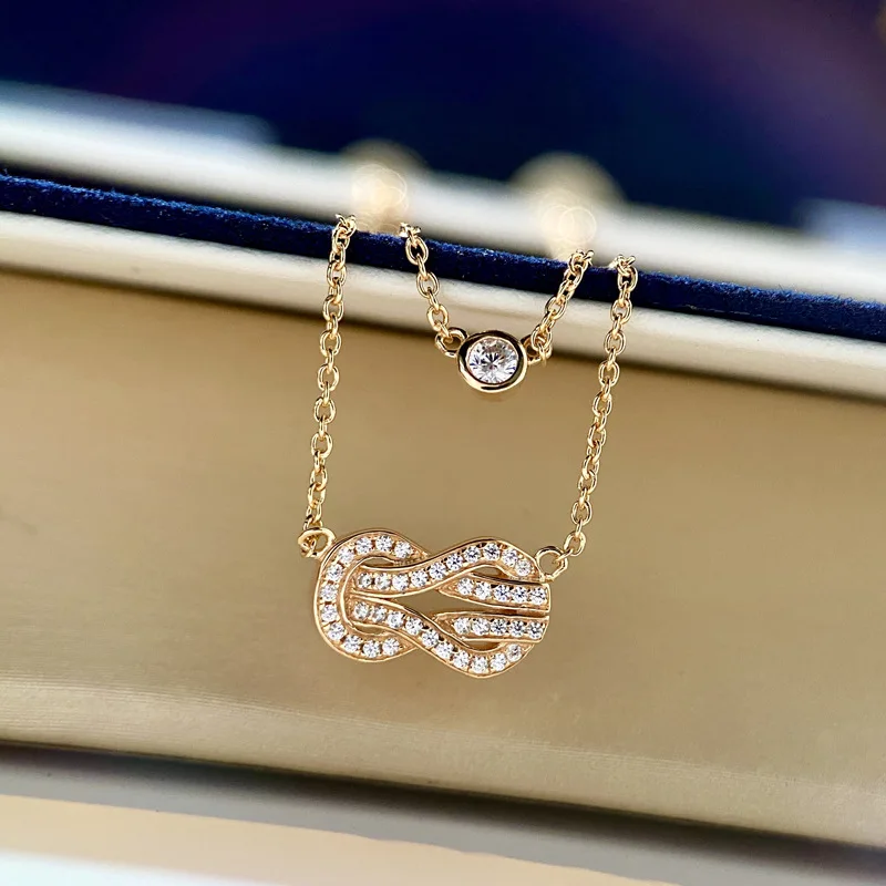 Unique Design 8-character Infinity Symbol Pendant 18k Gold Horse-shoe Clasp Necklace for Women Silver Collarbone Christmas Gift