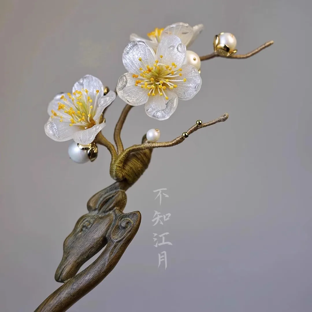 

Сливовый олень, зеленый сандал, белые заколки для волос с цветком сливы, деревянные заколки для волос Hanfu, новый китайский стиль, разглазанные аксессуары Cheongsam