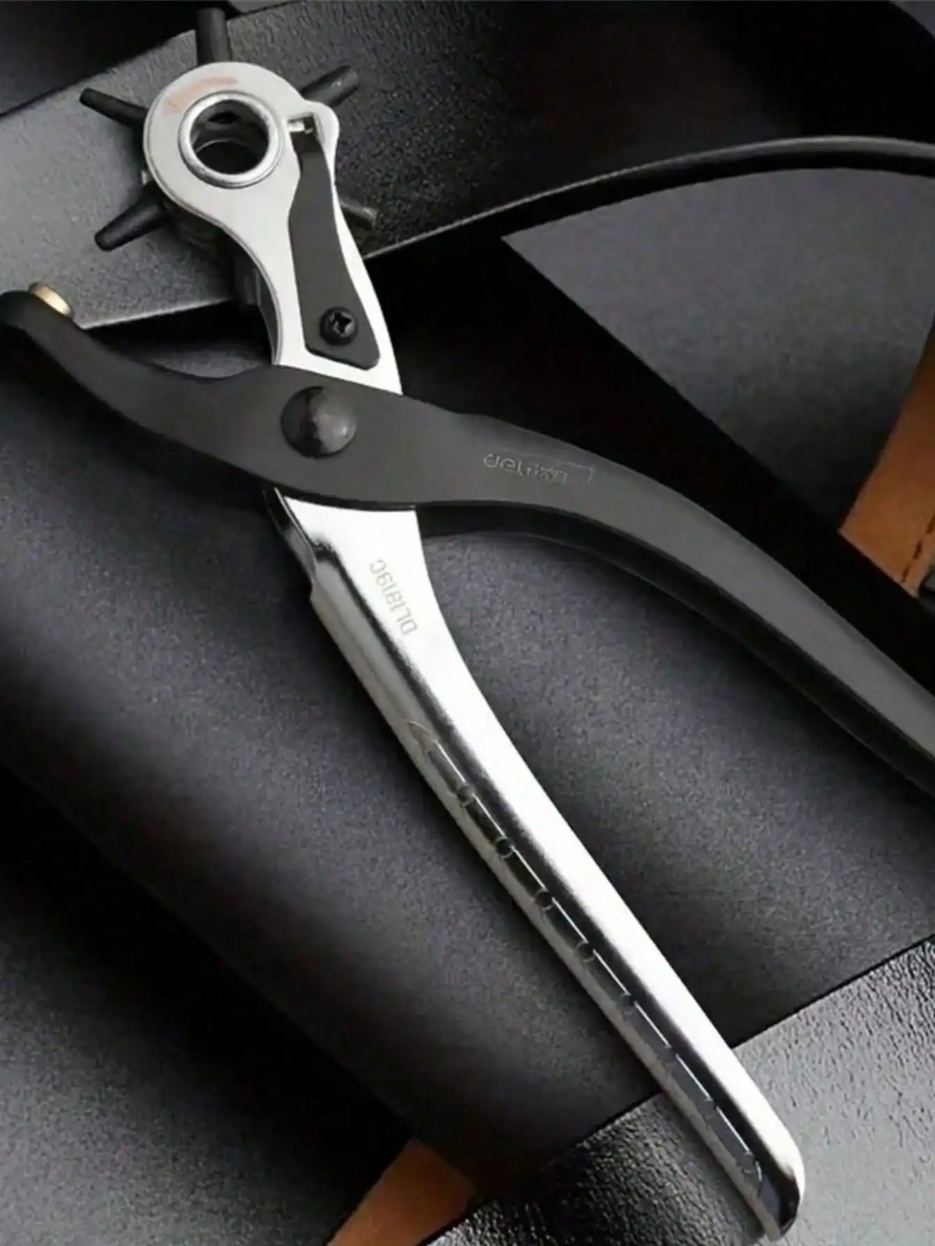 Multi-Function Round Hole Punch Pliers, Home Craft Leather Punch Tool, Dual-Lever Design For Easy Punching, CrV Steel Punch Head, 6 Adjustable Hole Sizes, Rust-Resistant & Durable, For Belts, ID Cards, Cardboard Etc.