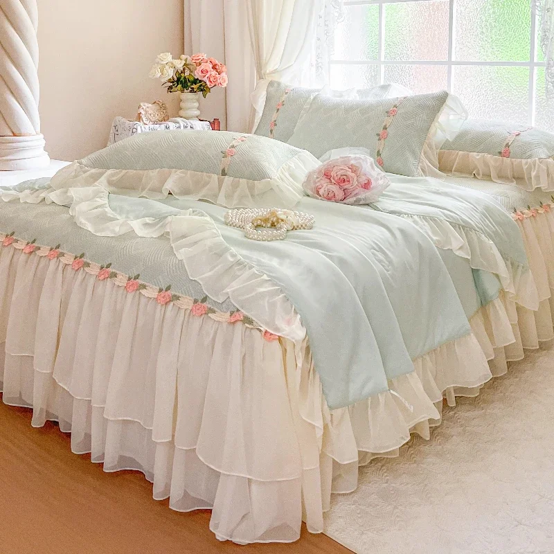 Summer Bedroom Cool Feeling Ice Silk Mat Summer Cool Blanket Four Piece Set Machine Washable Cool Mat Lace Embroidered Bed Skirt