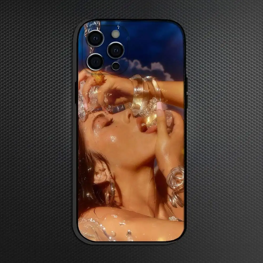 حافظة هاتف K-Kali U-Uchis Singer لهاتف iPhone 16,15,14,13,12,11 Plus، Pro Max، أخرى غطاء أسود ناعم