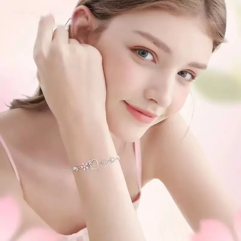 سوار Miniso اللطيف Sanrio HelloKitty الرائع Lomi للنساء ذو مظهر عالٍ وتصميم متخصص وإكسسوارات قطة كيدي الفاخرة الخفيفة