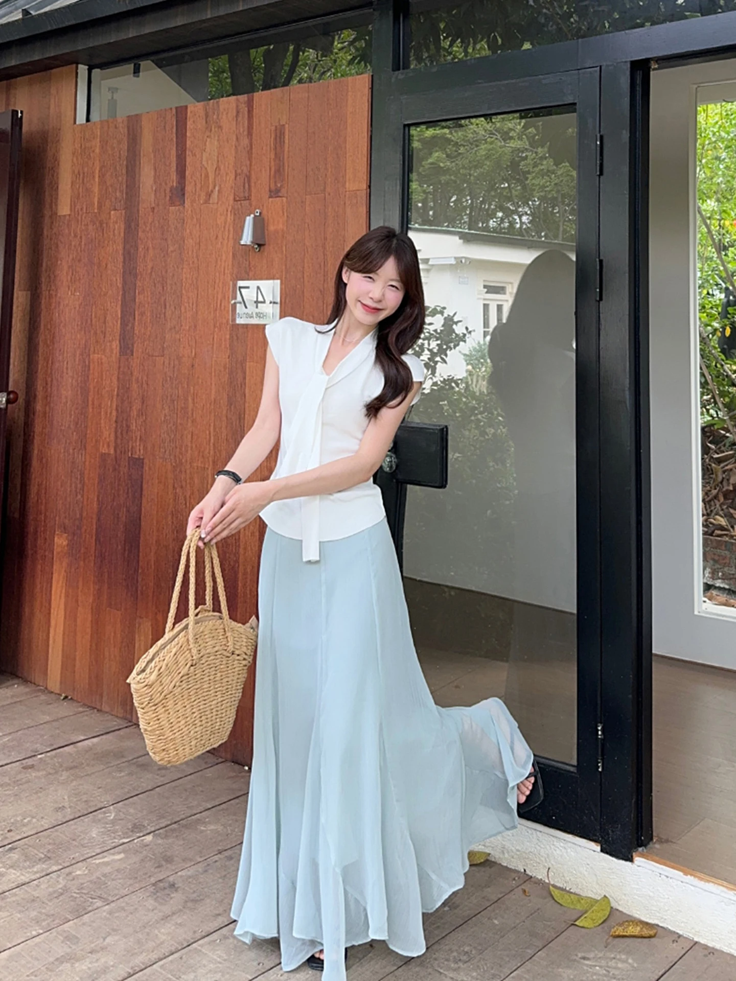 

Chuqing Independent Korean Version V-Neck Sash Sleeve Knitted Sweater Women Spring A-Line Chiffon Gentle Asymmetrical Halter ...